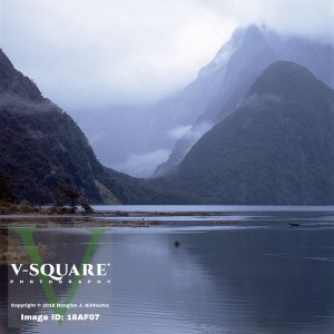 18AF07 - Milford Sound, New Zealand